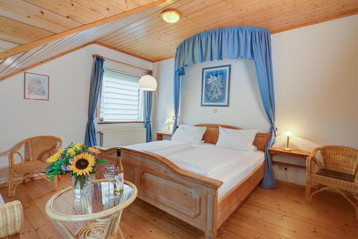 Hotel Landgasthof Simon Waldrach Exterior foto